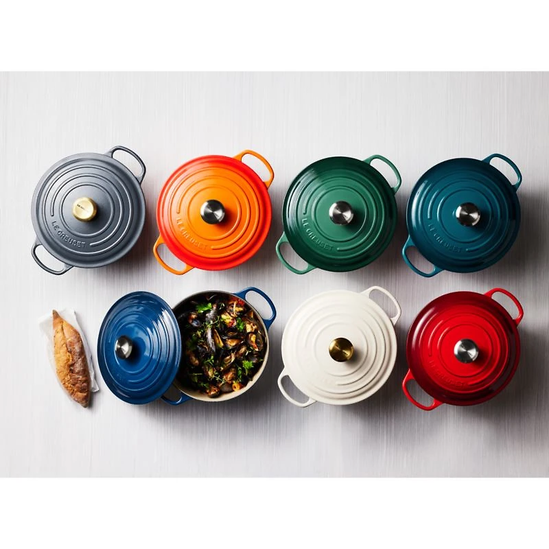Le Creuset ® Signature 5.3-L./5.5-Qt. Artichaut Enameled Cast Iron Round Dutch Oven