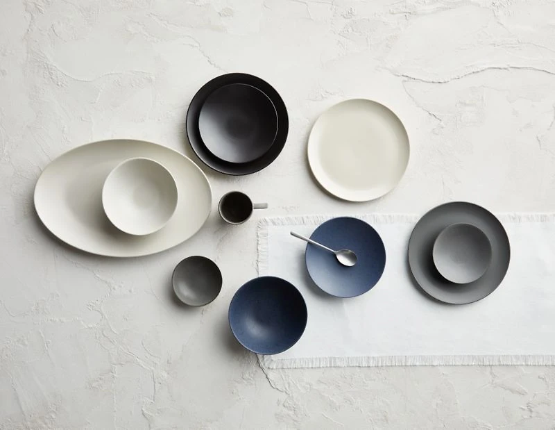 Craft Indigo Stoneware Coupe Salad Plate