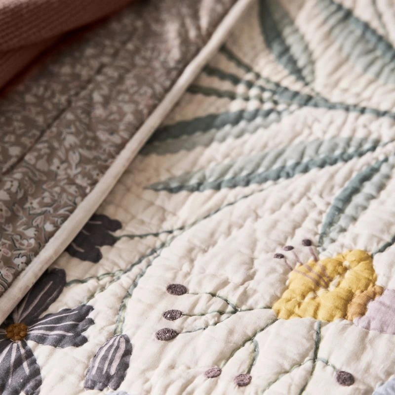 Floral Fields Organic Cotton Voile Kids Full/Queen Quilt