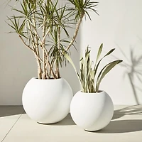 Sphere Large White Indoor/Outdoor Planter 26"