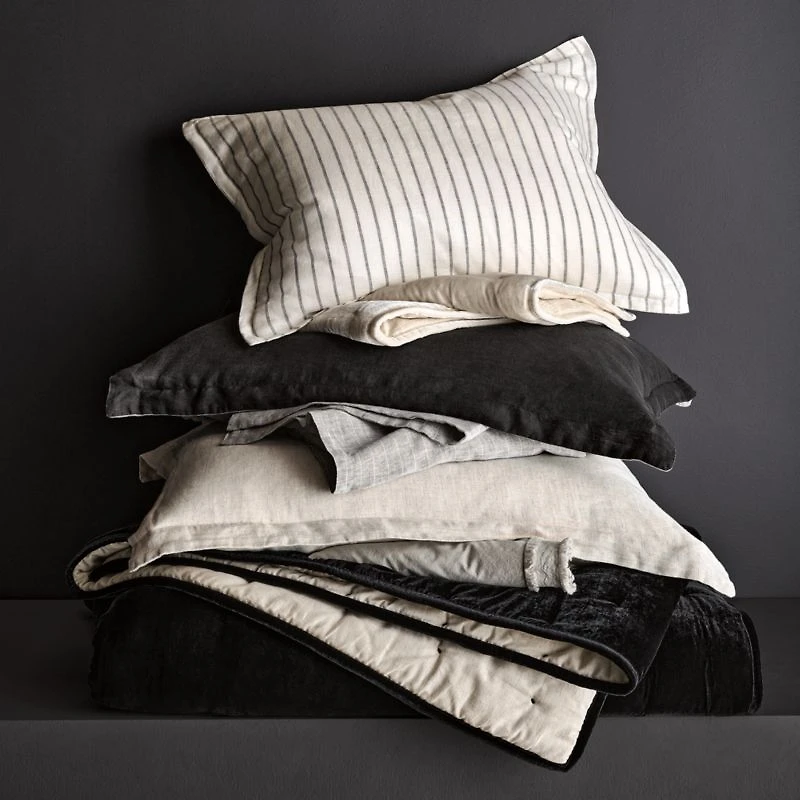 Juliet Black Velvet King Quilt