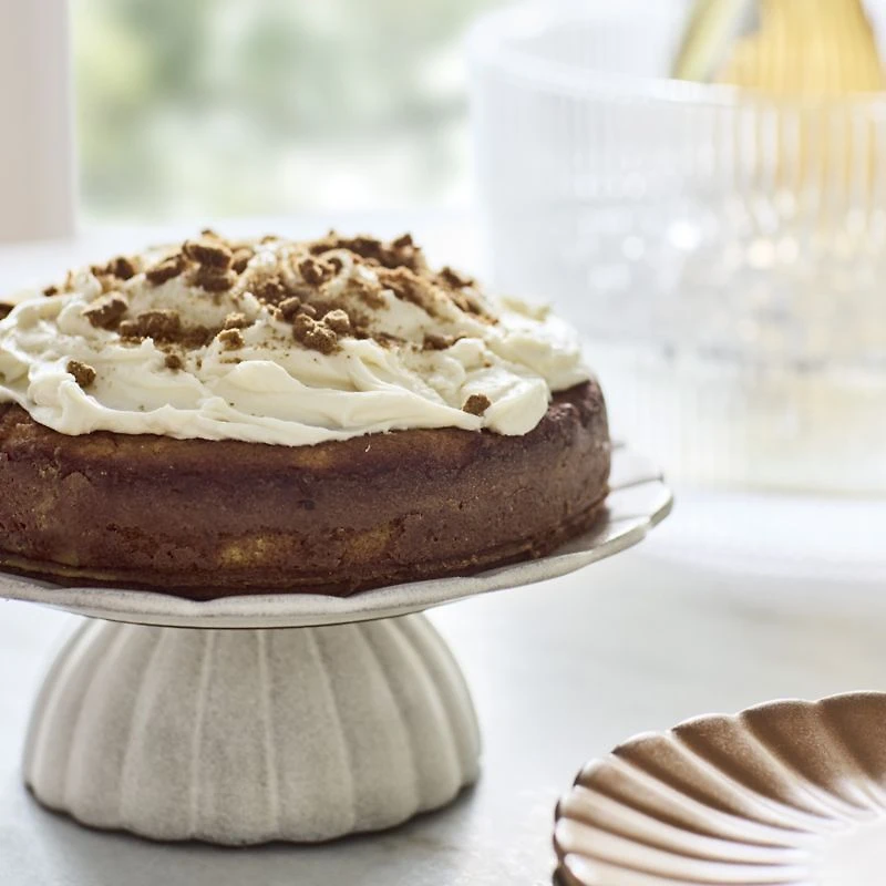 Cielo Scalloped White Terracotta Pedestal Cake Stand