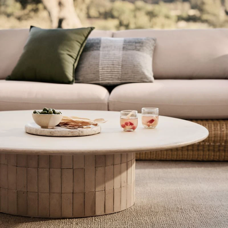Ipanema 54" Round Outdoor Coffee Table