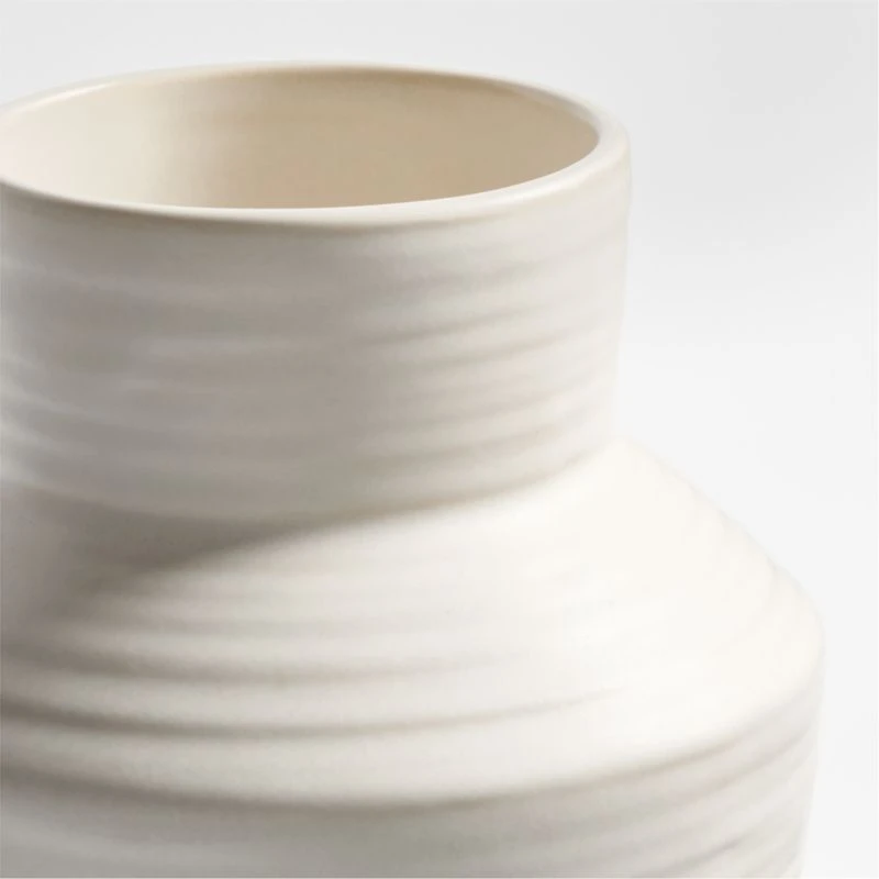 Cadeau Large White Stoneware Flower Vase 11"