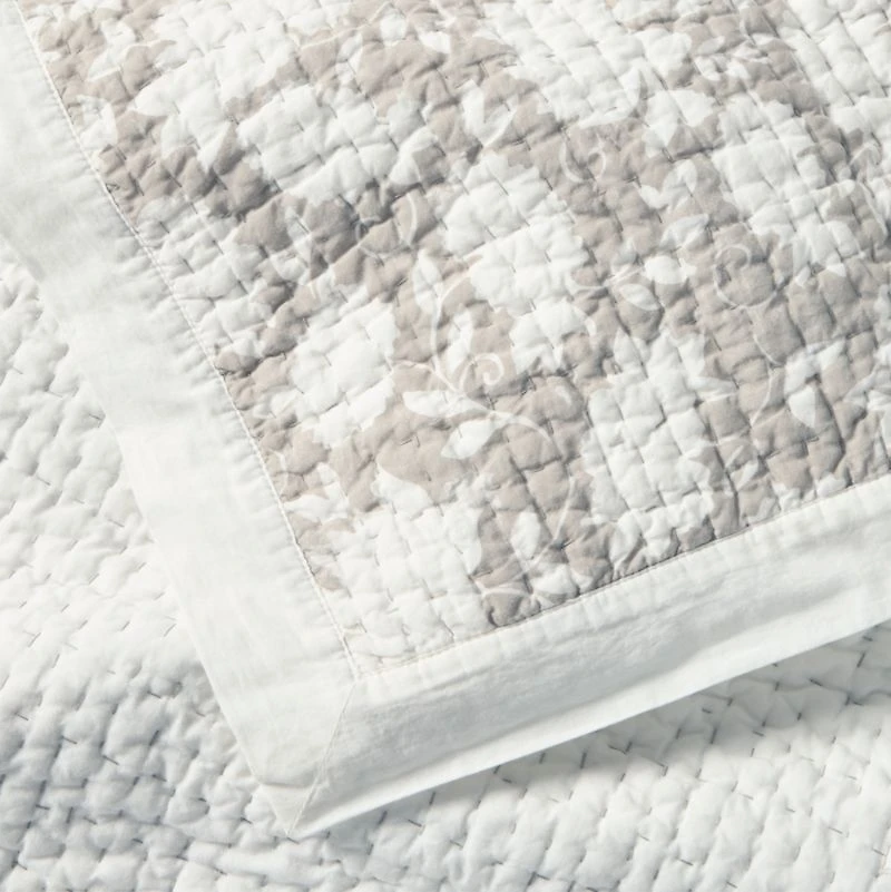 Celeste Cotton Light Beige Floral Full/Queen Quilt