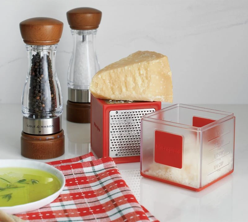 Microplane ® Cube Cheese Grater