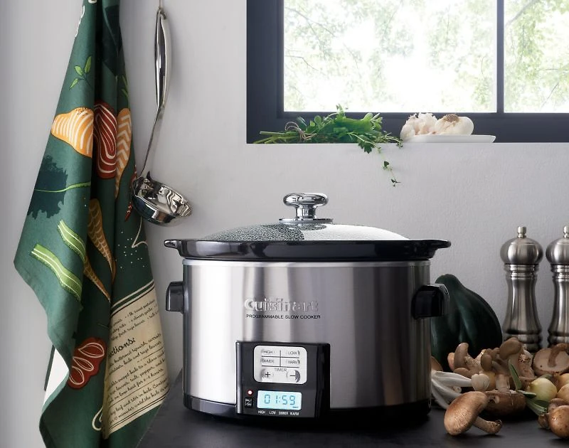 Cuisinart ® 3.5-Qt. Digital Programmable Slow Cooker