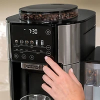 De'Longhi ® Stainless TrueBrew ™ Automatic Coffee Maker with Bean Extract Technology