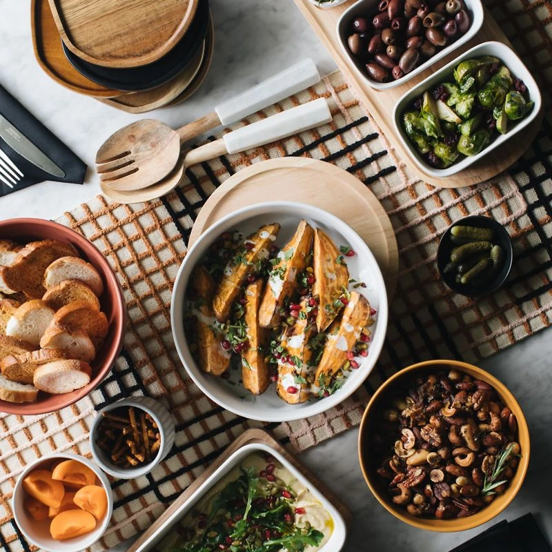 Oven-to-Table Oval Serving Bowls with Oval Platter