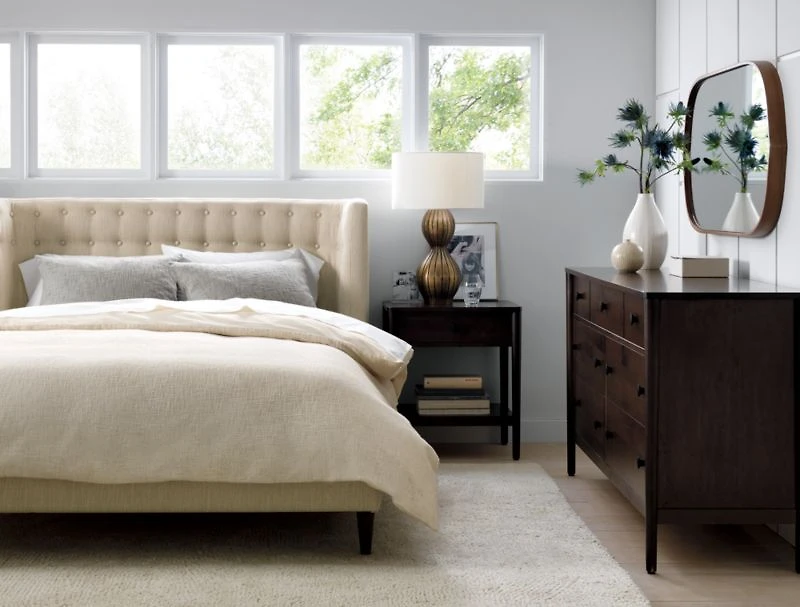 Gia Nightstand