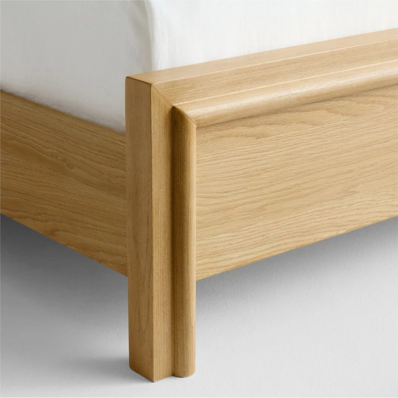 Hastings Rye Wood Queen Bed