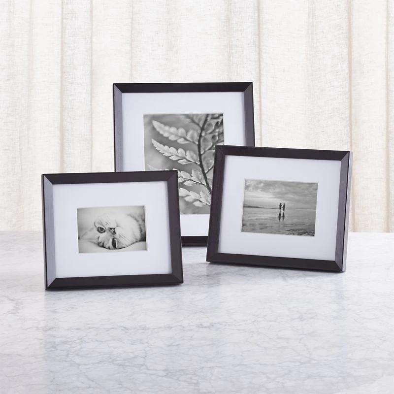 Icon Wood 8x10 Black Tabletop Picture Frame
