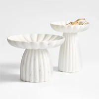 Jolie Low Wide Marble Pedestal 7.5"