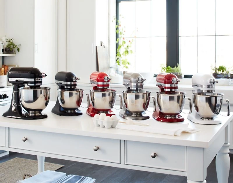 KitchenAid ® Artisan ® Empire Red Mini 3.5-Quart Tilt-Head Stand Mixer