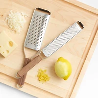 Microplane ® Master Series Coarse Paddle Grater