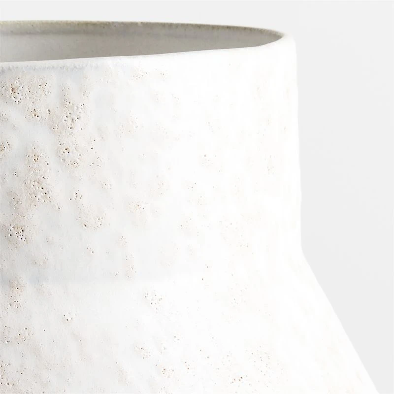 Nikko Mini Off White Ceramic Planter 8"