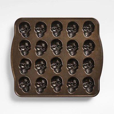 Nordic Ware Skull Bites Cakelet Pan