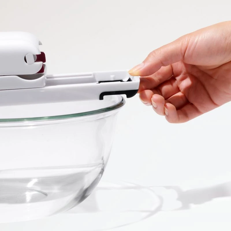 OXO ® Quick-Release Multi-Cherry Pitter