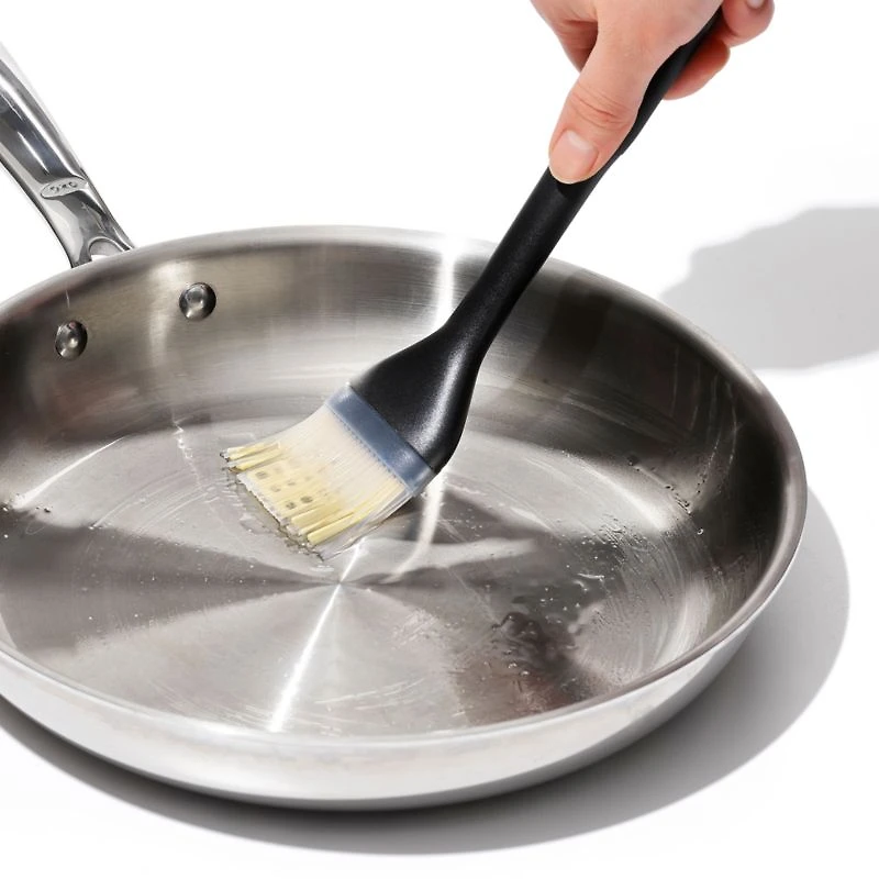 OXO ® Silicone Basting Brush