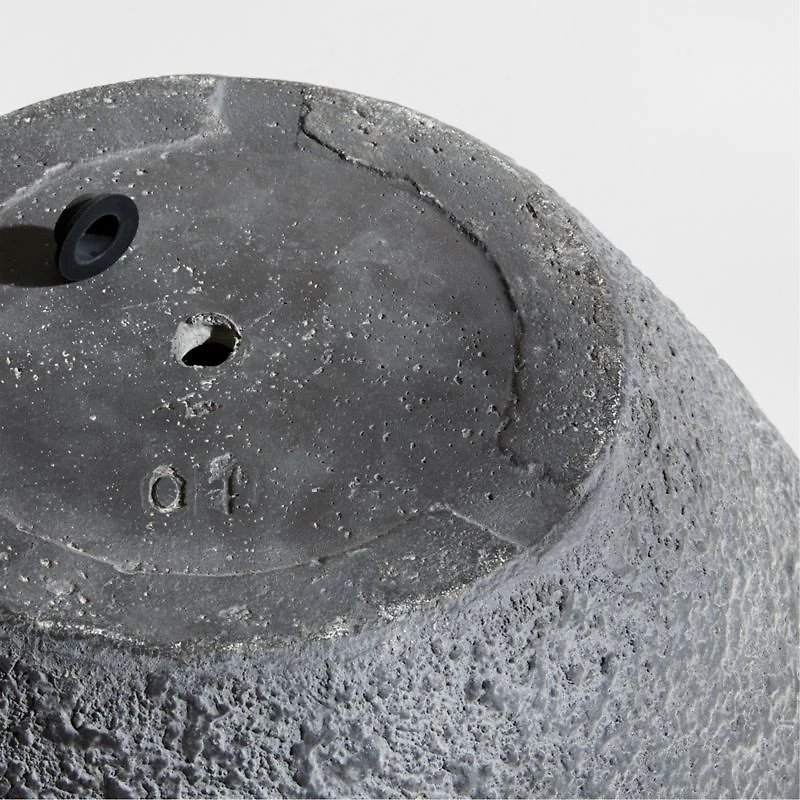 Ophelia  20.9" x 20.8" Black Medium Planter