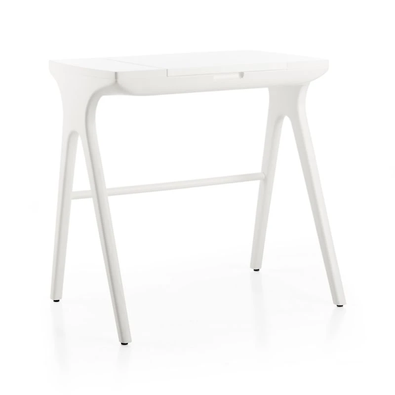 Paris Desk