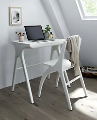 Paris Desk