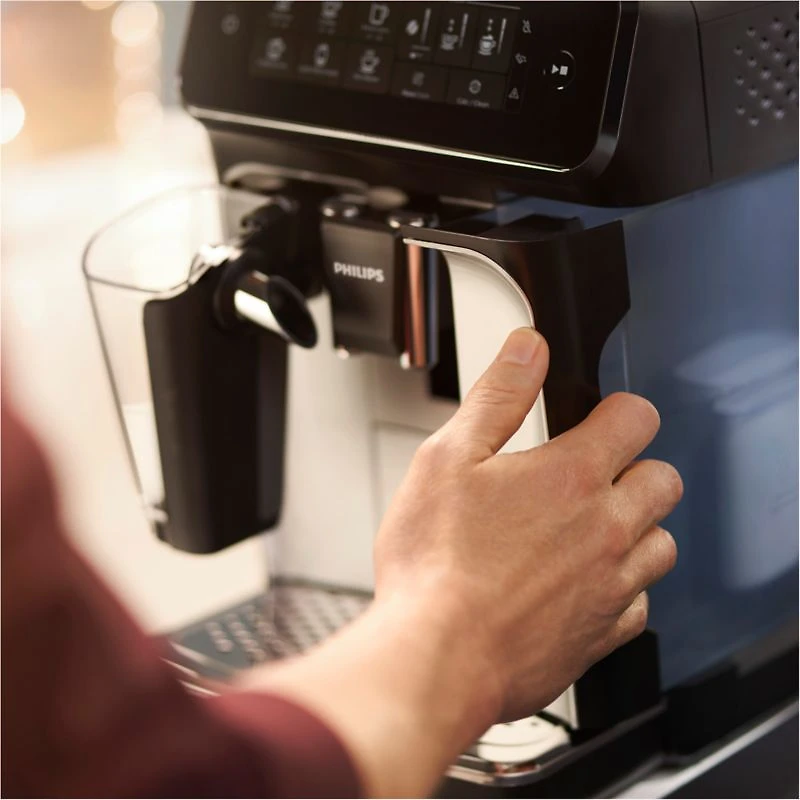 Philips 3200 Series Fully-Automatic Espresso Machine with LatteGo