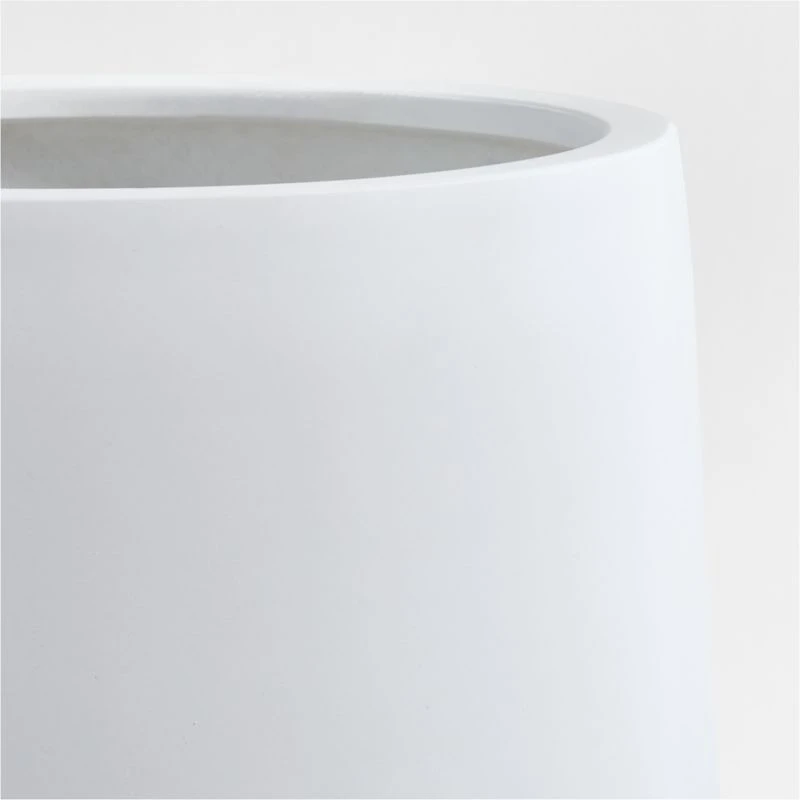 Saabira White 23.25" Tall Indoor/Outdoor Planter