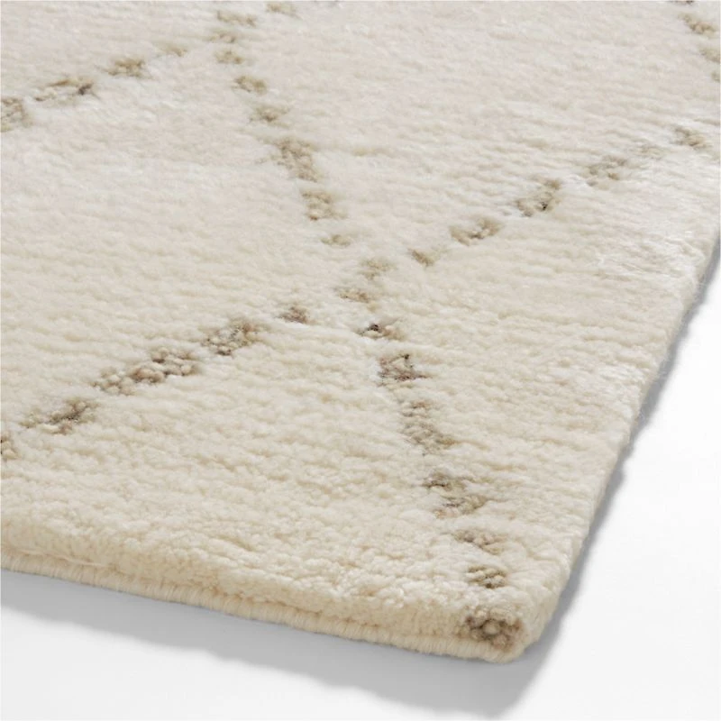 Safi Diamond Moroccan White & Olive Green Area Rug 10'x14'