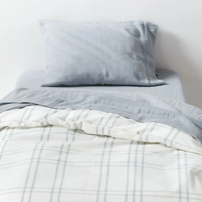 Stax Mist Blue Yarn-Dyed Organic Cotton Toddler Duvet Cover