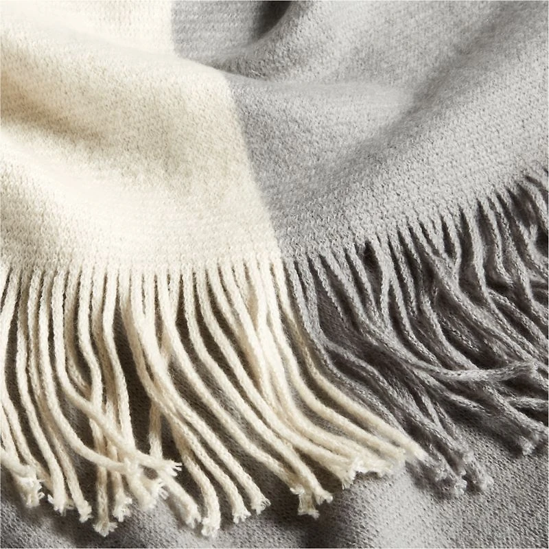 Tepi 70"x55" Grey Throw Blanket