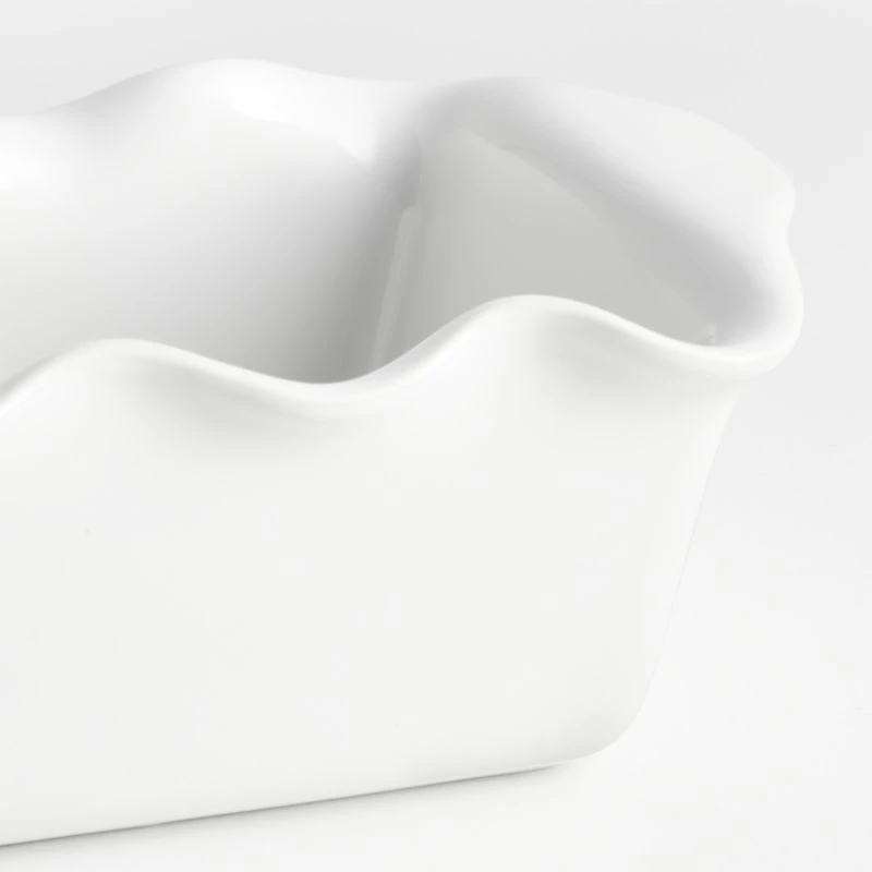 White Ruffle Loaf Pan
