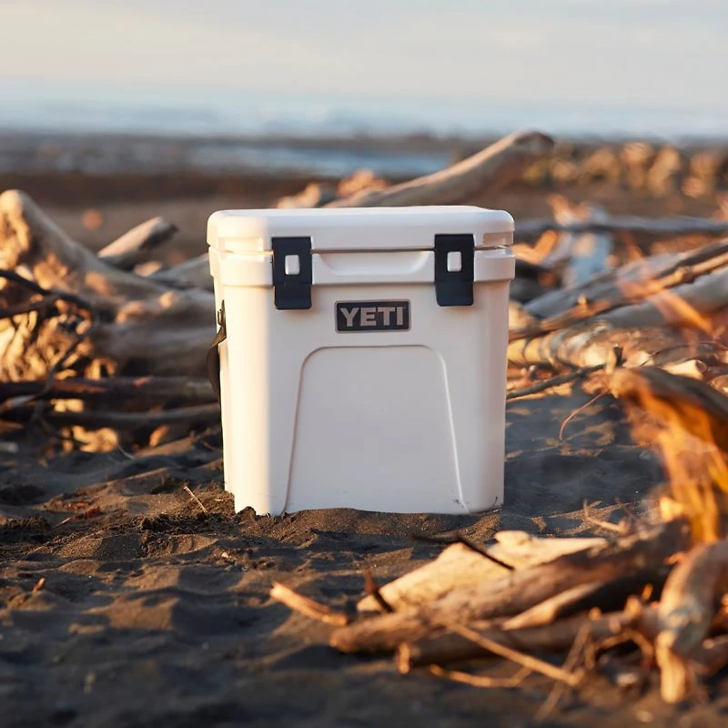 YETI Roadie 24 Hard Cooler Charcoal