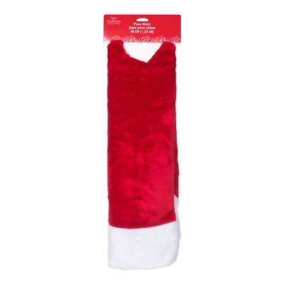 NEW TRADITIONS TREE SKIRT