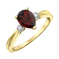 10K Yellow Gold Garnet and Diamond Ring