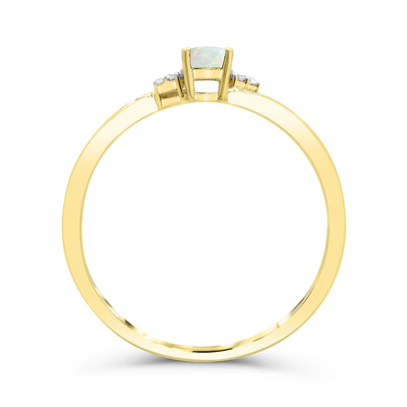 10K Yellow Gold Opal & Diamond Ring