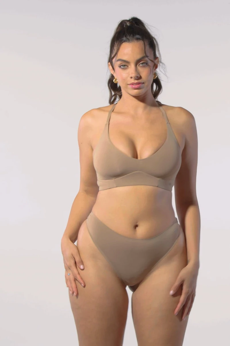 Smoothed Reality Plunge Bra