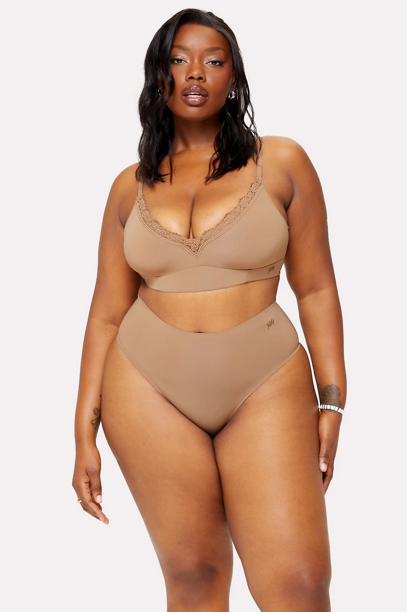 Smoothed Reality Lace Plunge Bra