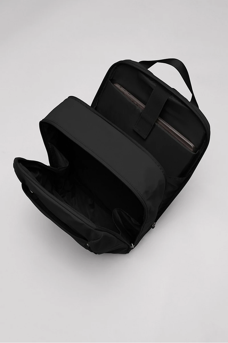 The Sleek Backpack