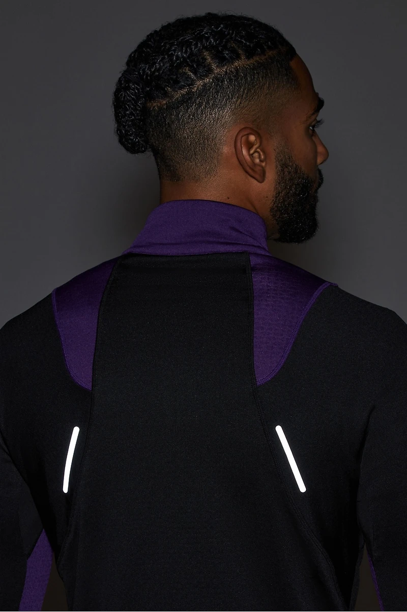 The Apex Quarter Zip