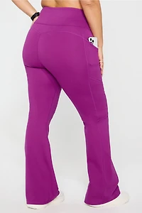 StretchTech™ Kick Flare Scrub Legging