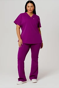 StretchTech™ Kick Flare Scrub Legging