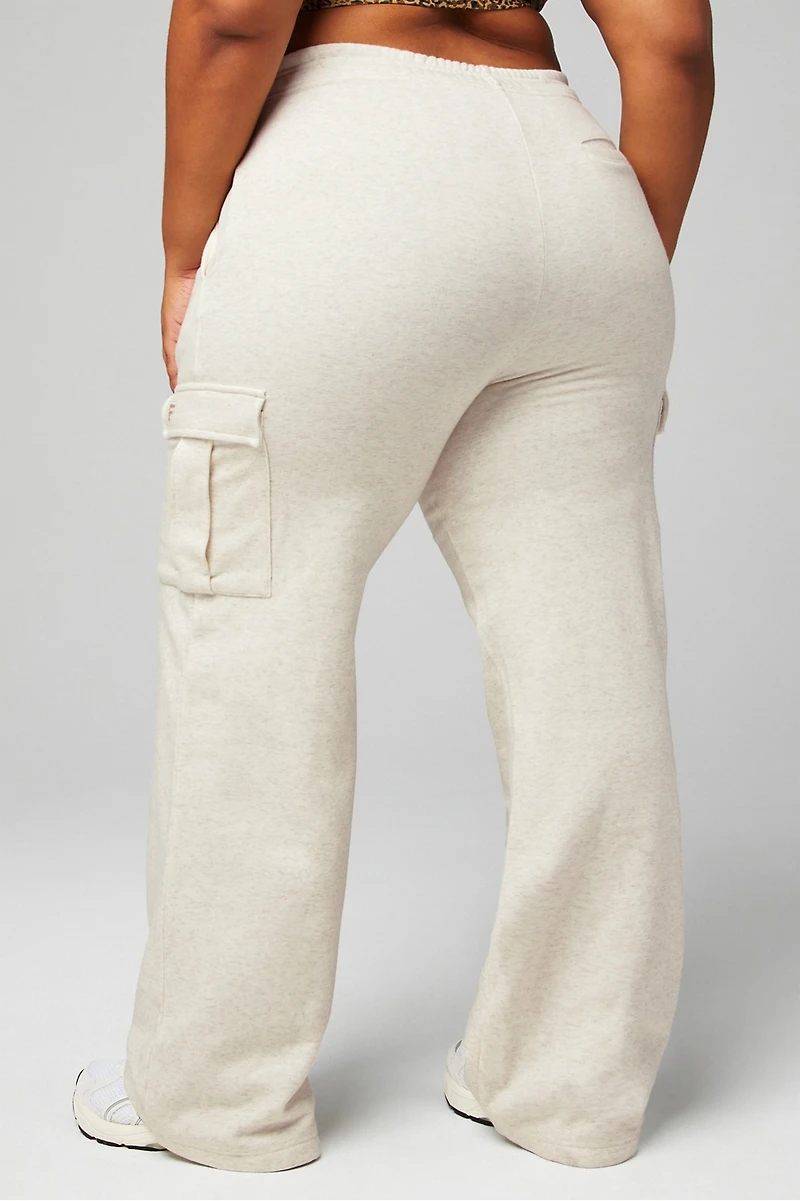 Cozy Fleece Wide Leg Cargo Sweatpant