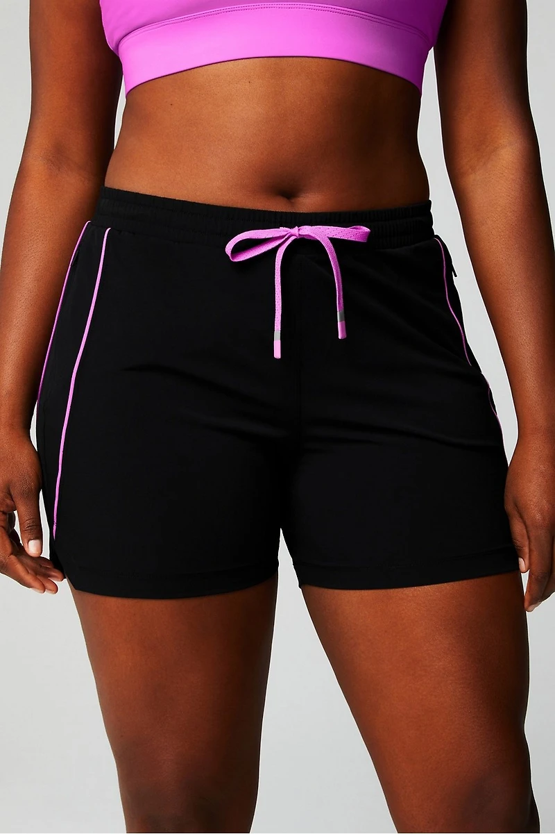 The Piped One Short 5" - Women's