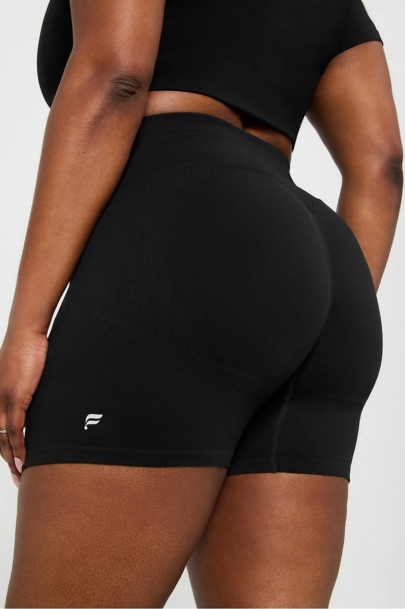 Seamless Scrunch 4'' Short