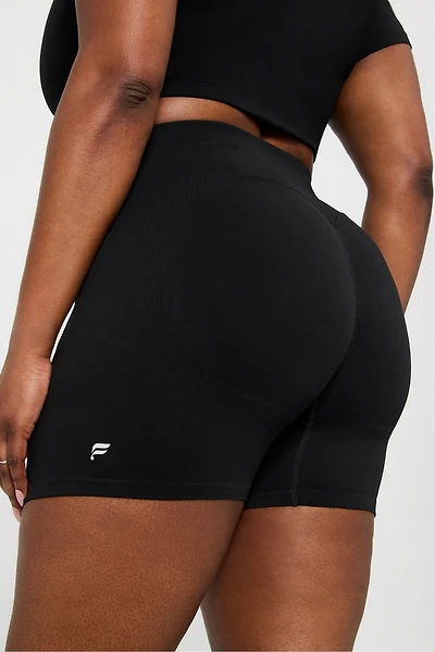 Seamless Scrunch 4'' Short