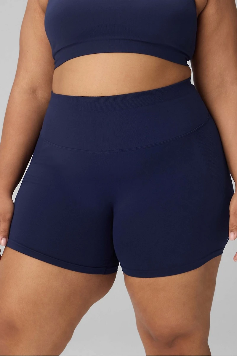 Seamless Scrunch Short 4