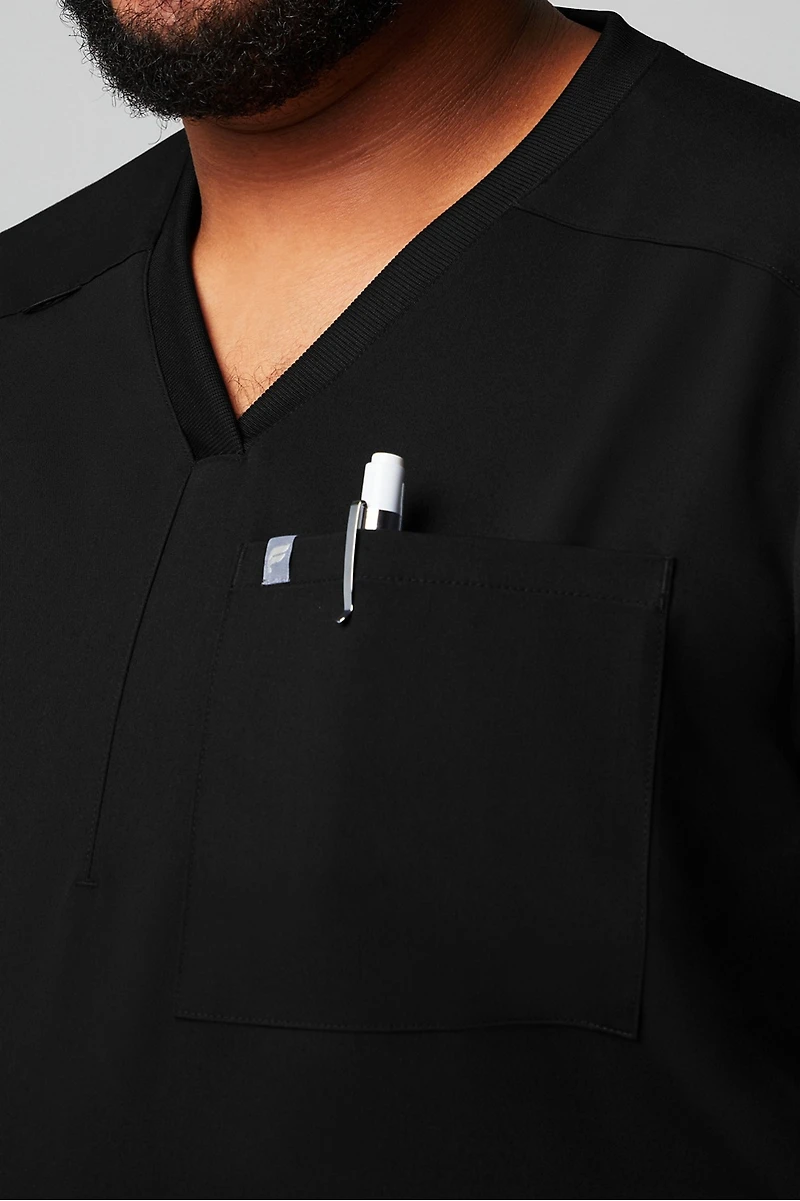 Max 4-Pocket Scrub Top