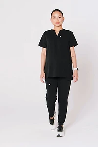 Instinct Maternity 3-Pocket Scrub Top
