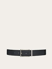 Reversible and adjustable belt with rectangular buckle